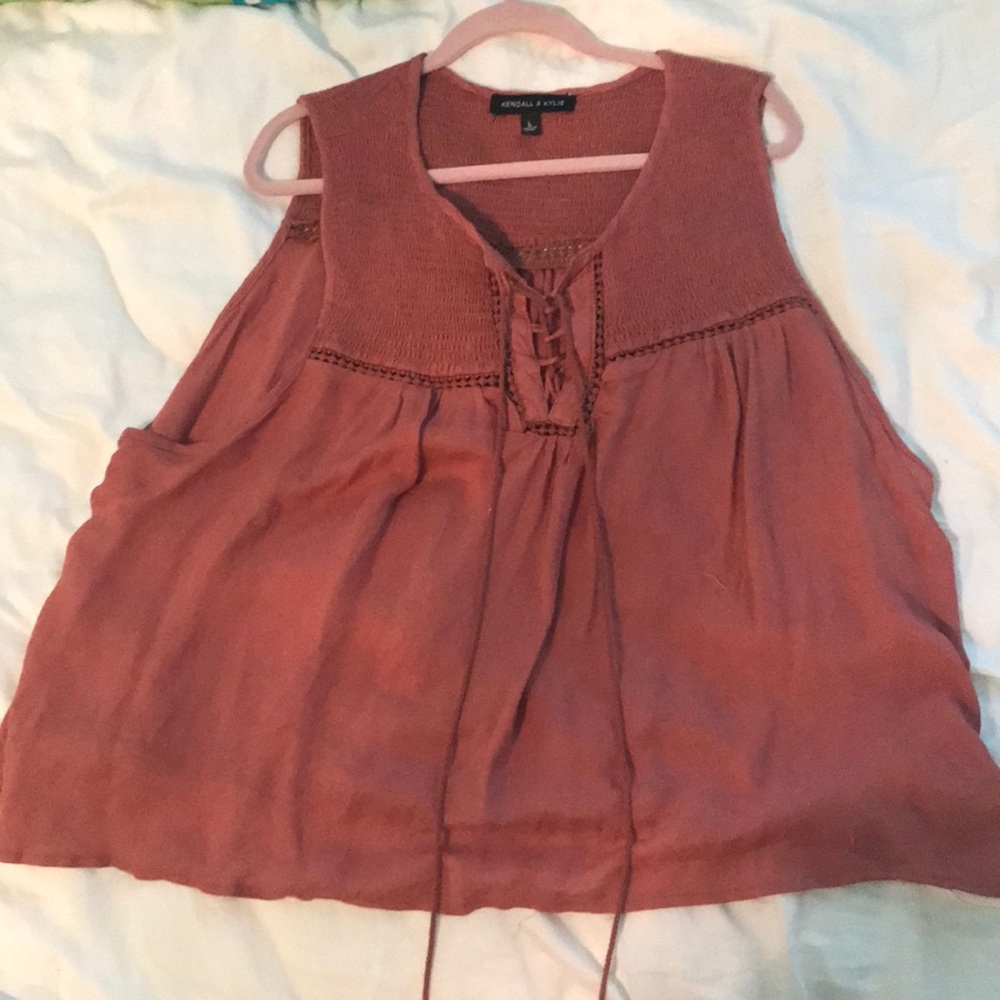 kendal and kylie tank top.